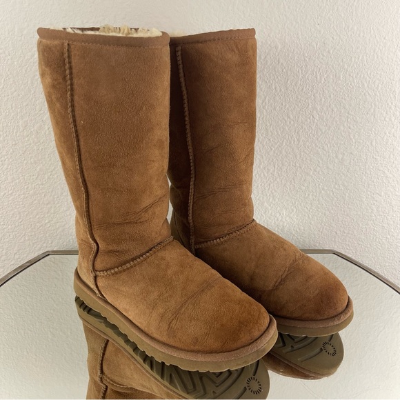 UGG Australia Classic Tall II Chestnut Tan Suede Sheepskin Shearling Wool Boots - Picture 4 of 13